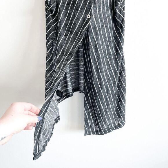 Coin 1804 Womens Top Sleeveless Half Open Back Stripes Black Large - Picture 6 of 7